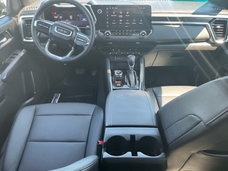 2024 GMC Canyon