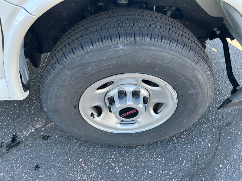 2025 GMC Savana Commercial Cutaway