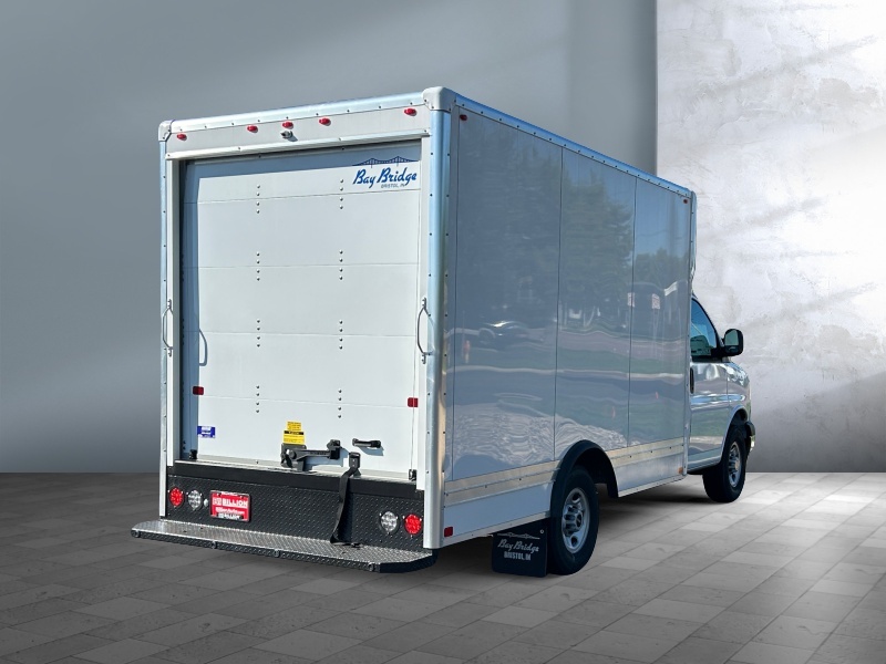 2025 GMC Savana Commercial Cutaway
