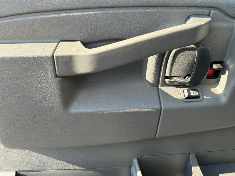 2025 GMC Savana Commercial Cutaway