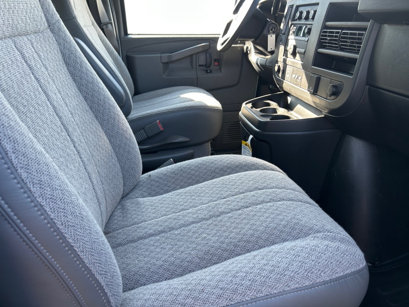 2025 GMC Savana Commercial Cutaway