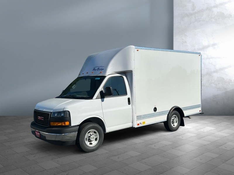 2025 GMC Savana Commercial Cutaway