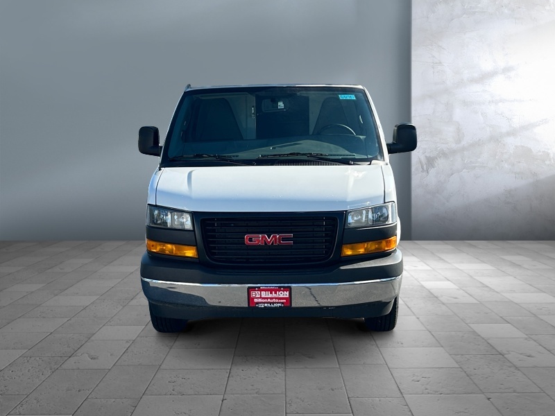 2025 GMC Savana Commercial Cutaway