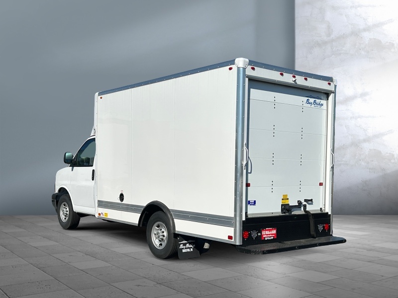 2025 GMC Savana Commercial Cutaway