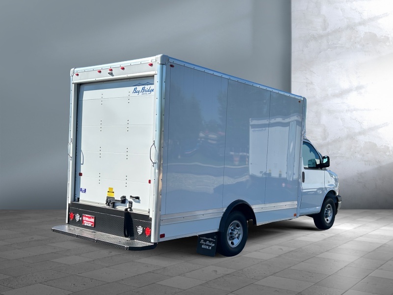 2025 GMC Savana Commercial Cutaway