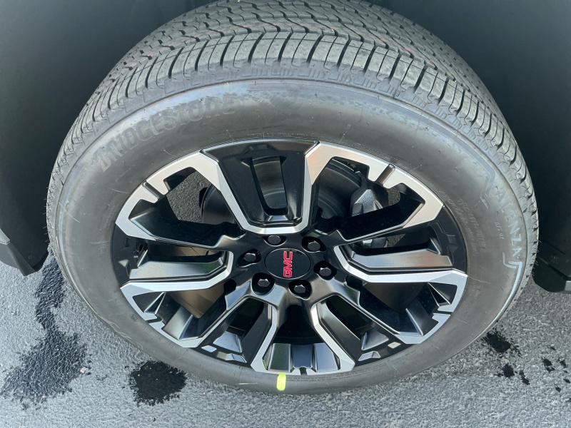 2025 GMC Yukon XL