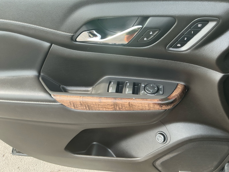 2021 GMC Acadia