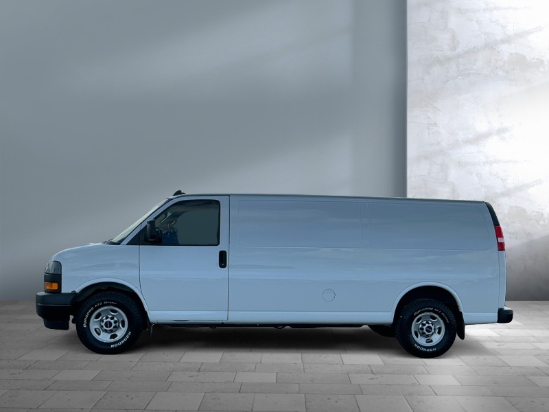 2019 GMC Savana Cargo Van
