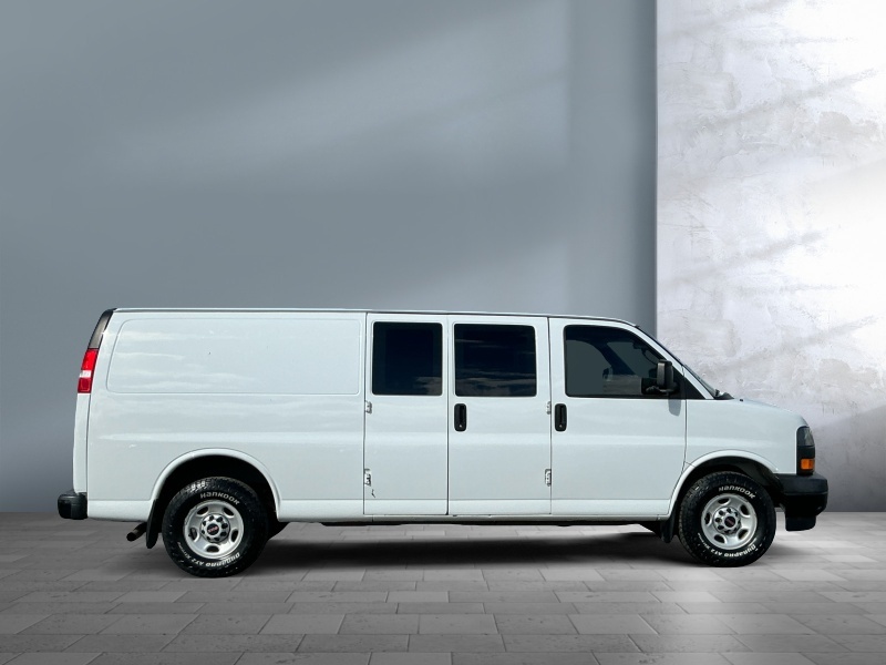 2019 GMC Savana Cargo Van