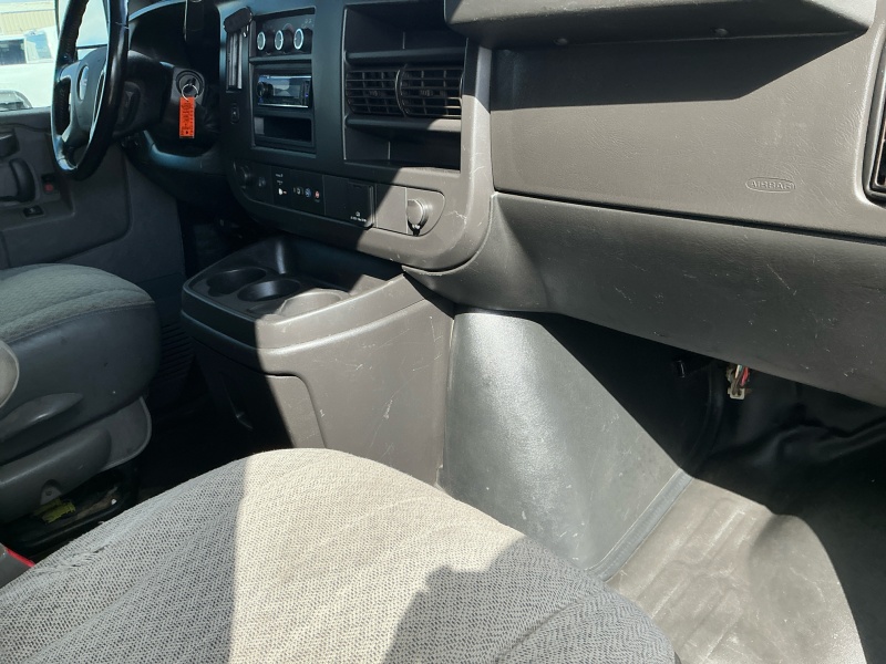 2019 GMC Savana Cargo Van