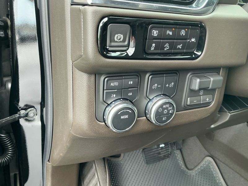 2025 GMC Yukon XL