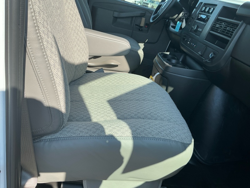 2025 GMC Savana Cargo Van