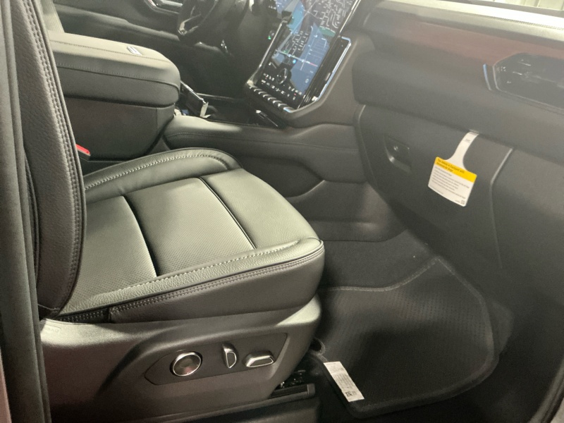 2025 GMC Yukon