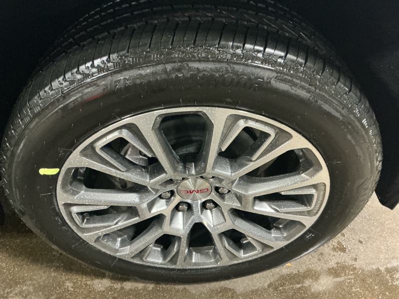 2025 GMC Yukon