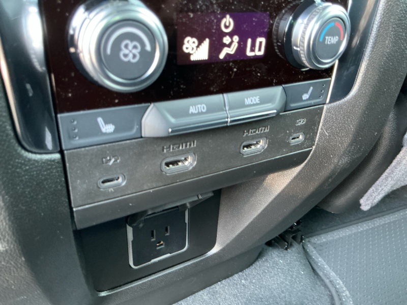 2025 GMC Yukon XL