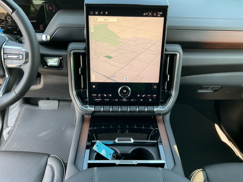 2025 GMC Yukon XL