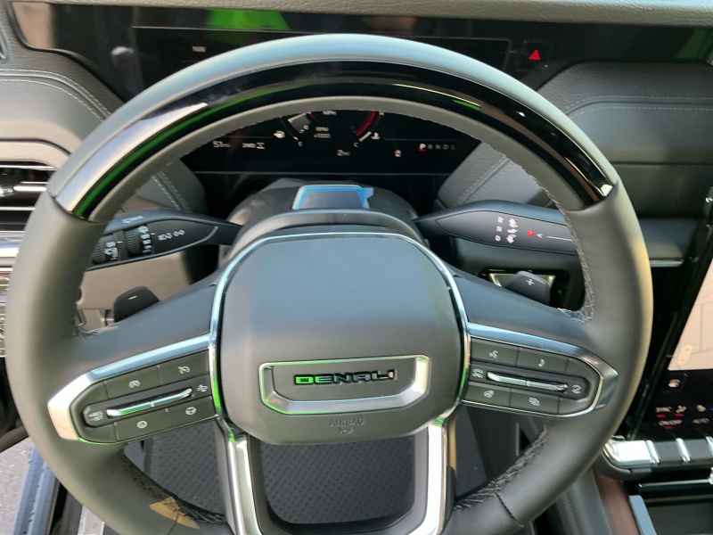 2025 GMC Yukon