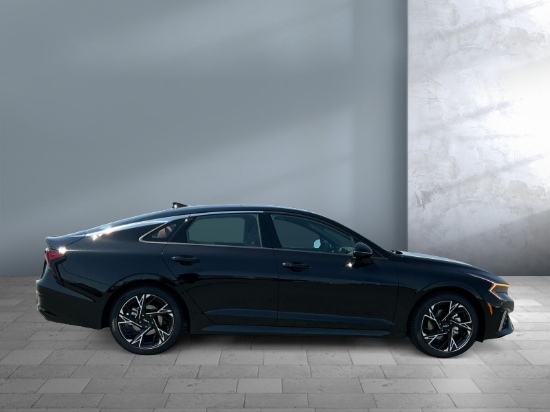 2025 Kia K5