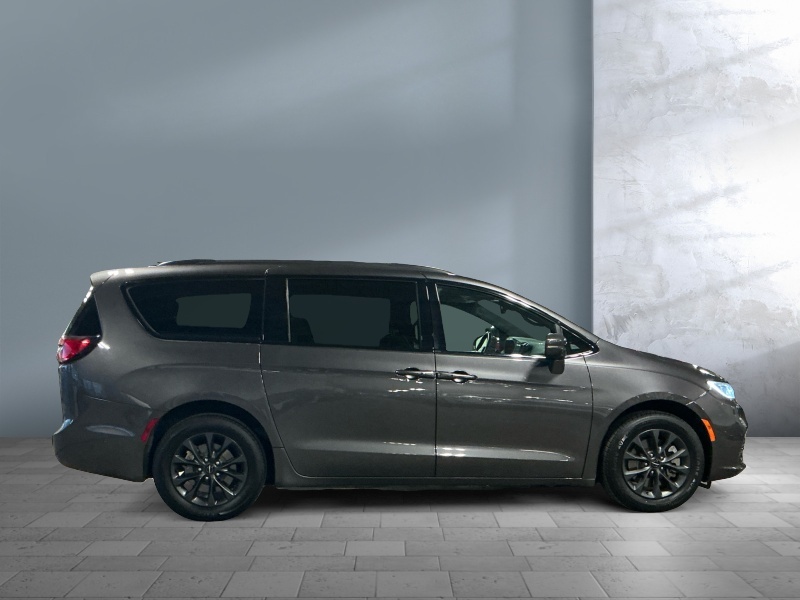 2021 Chrysler Pacifica