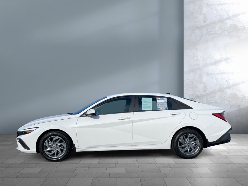 2024 Hyundai Elantra Hybrid