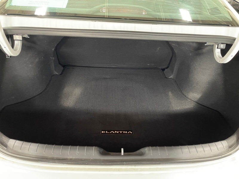 2024 Hyundai Elantra Hybrid