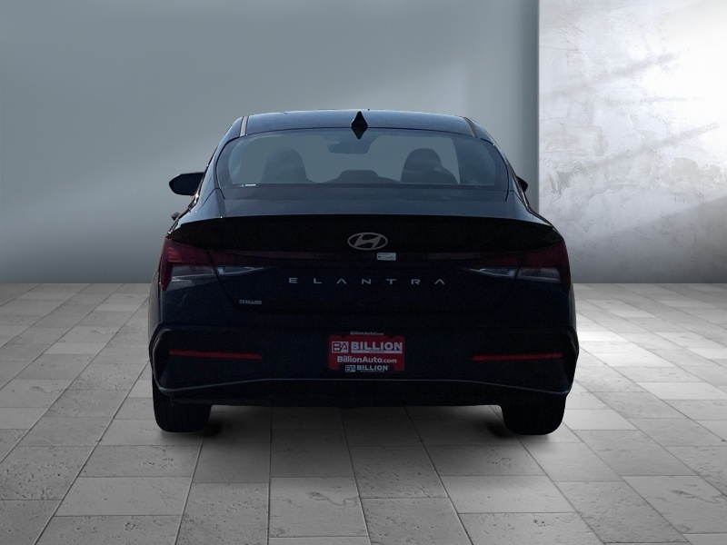 2025 Hyundai Elantra