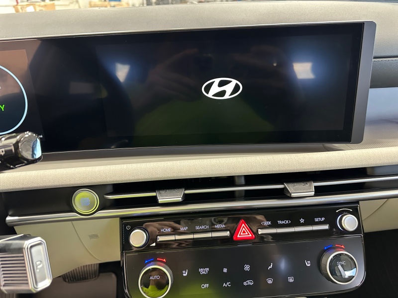 2025 Hyundai Tucson Hybrid