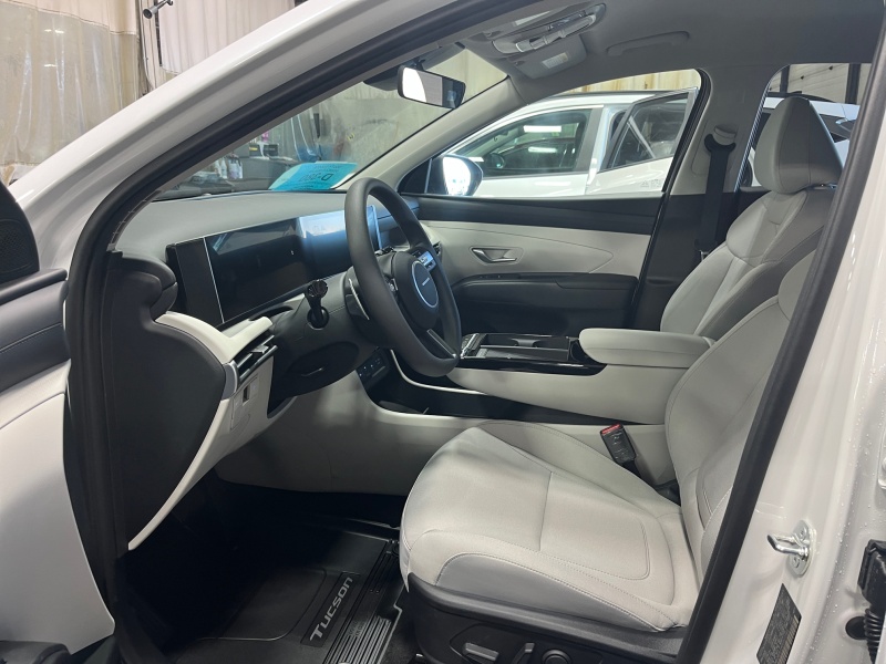 2025 Hyundai Tucson Hybrid