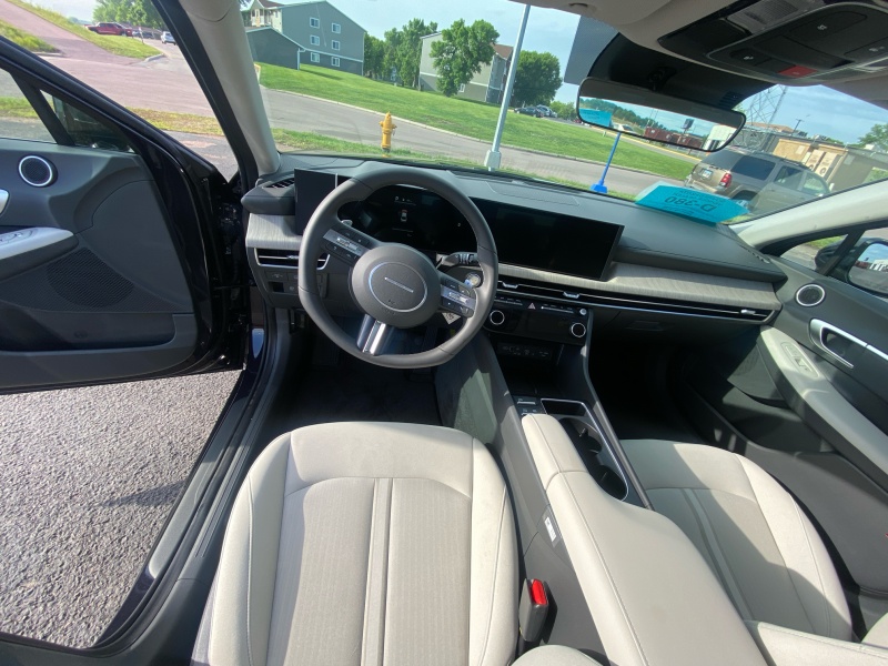 2025 Hyundai Tucson Hybrid