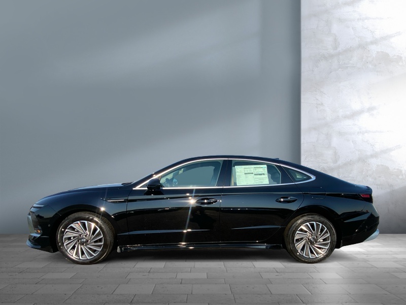 2025 Hyundai Sonata Hybrid