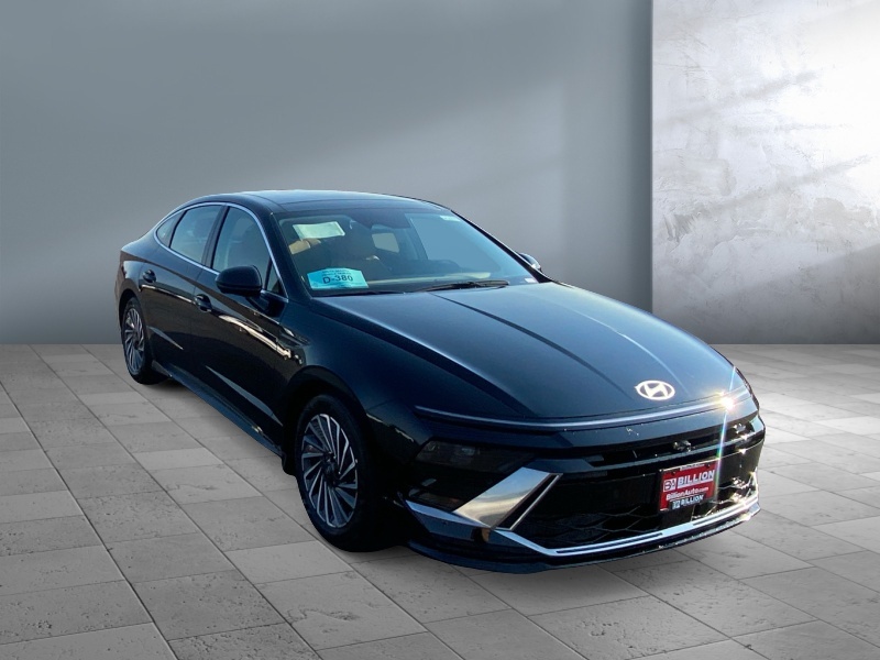 2025 Hyundai Sonata Hybrid