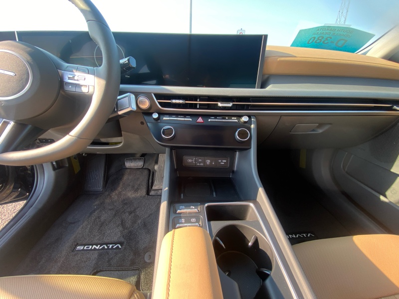 2025 Hyundai Sonata Hybrid