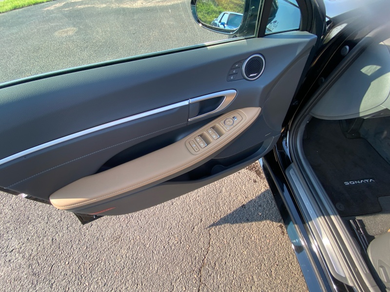 2025 Hyundai Sonata Hybrid