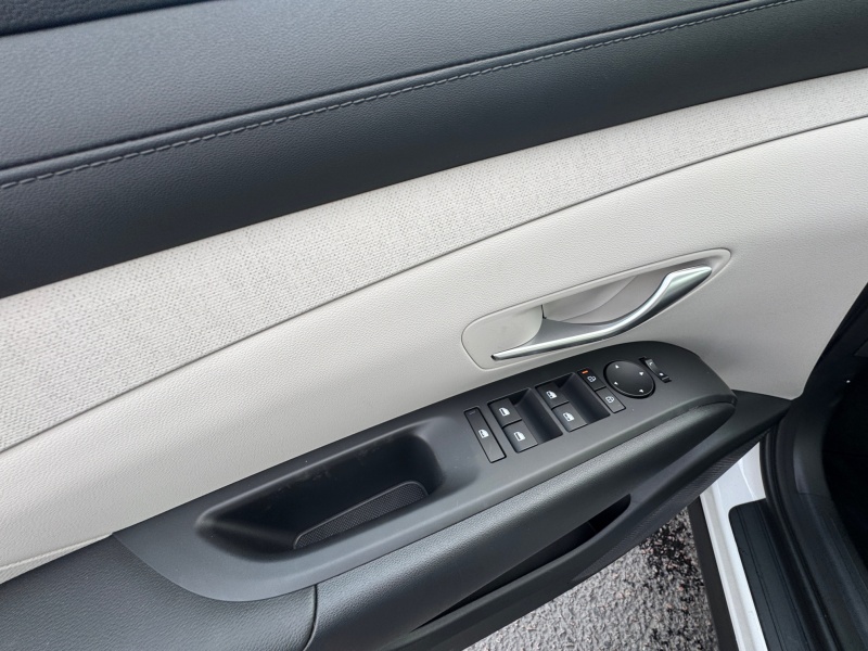 2025 Hyundai Tucson Hybrid