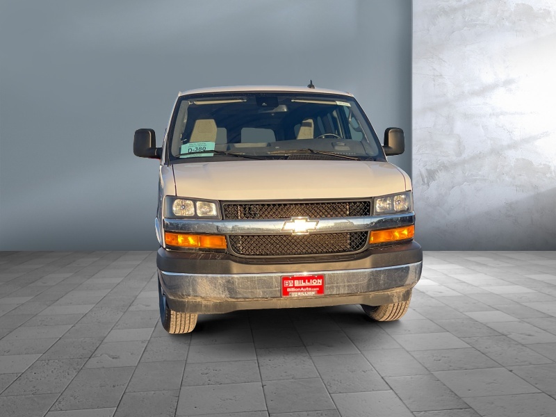 2022 Chevrolet Express Passenger