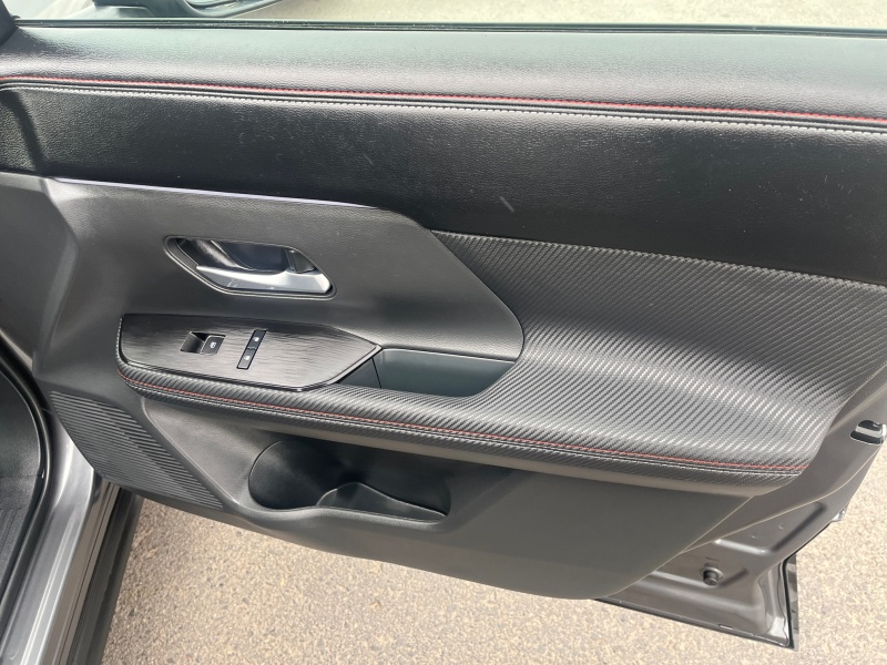 2025 Nissan Kicks