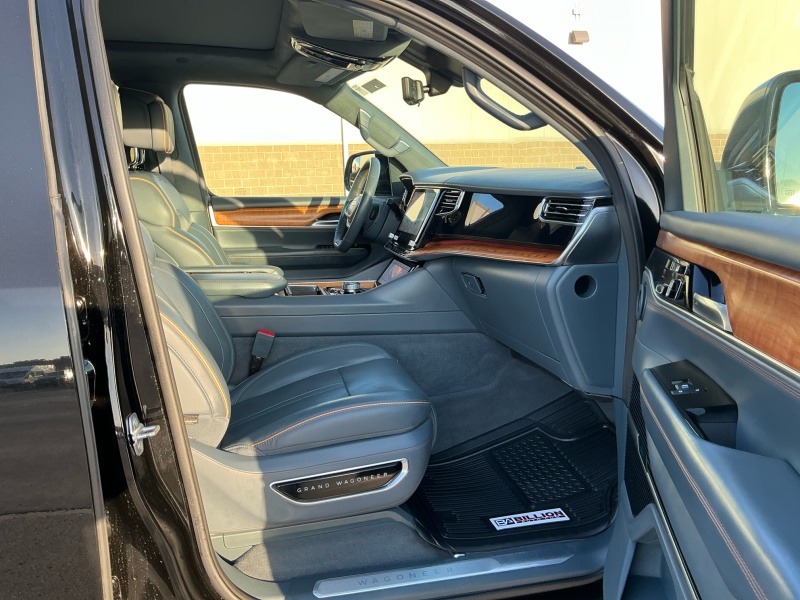 2023 Jeep Grand Wagoneer