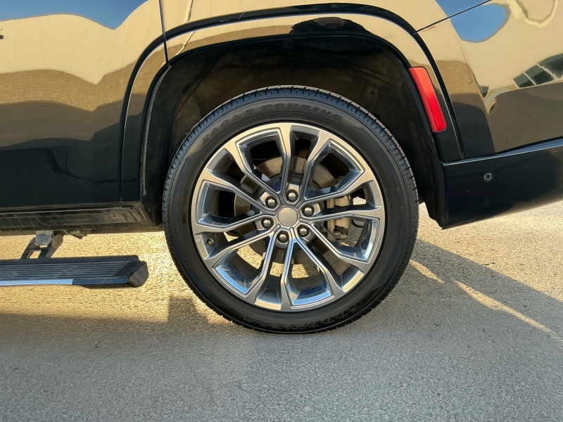 2023 Jeep Grand Wagoneer