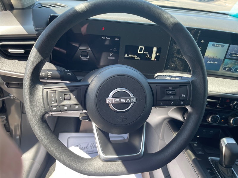 2025 Nissan Kicks