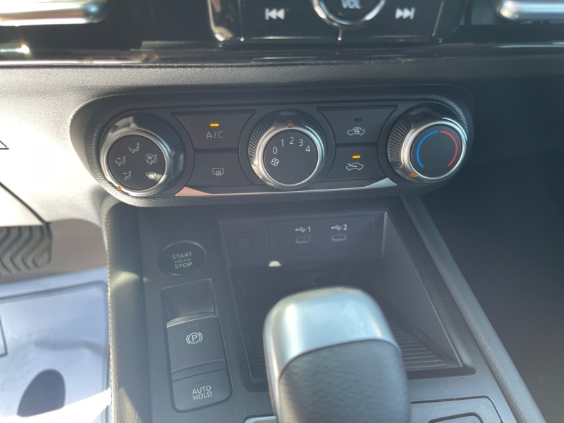 2025 Nissan Kicks