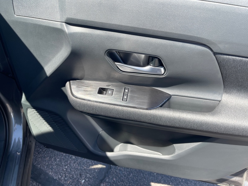 2025 Nissan Kicks
