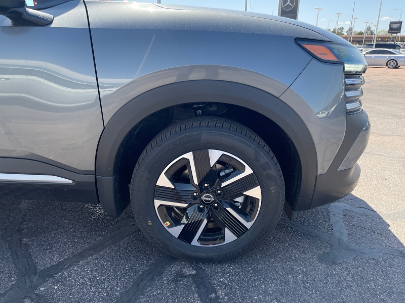 2025 Nissan Kicks