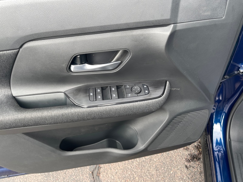 2025 Nissan Kicks