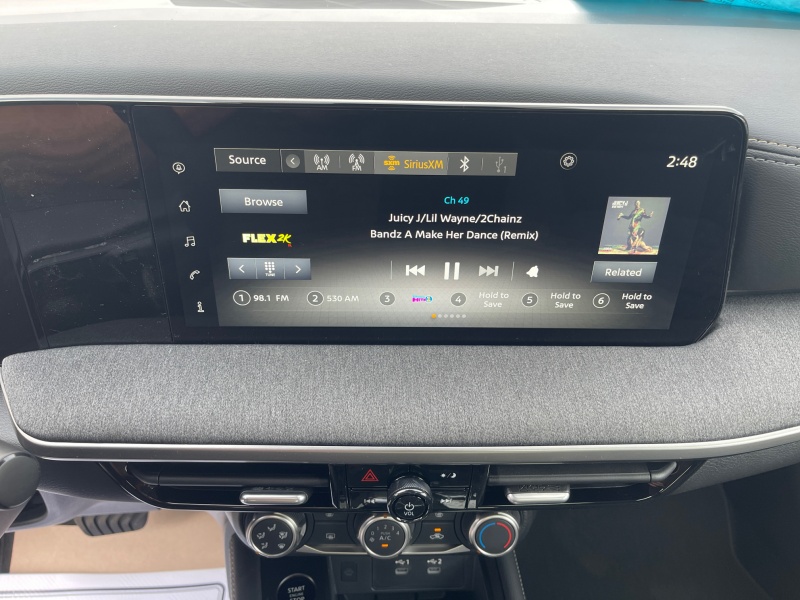 2025 Nissan Kicks