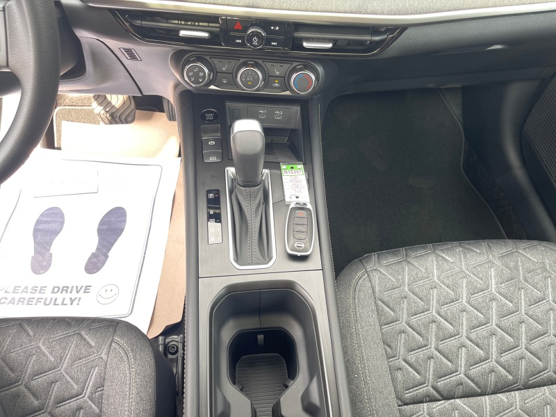 2025 Nissan Kicks