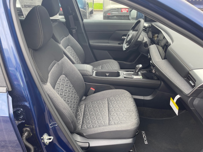 2025 Nissan Kicks
