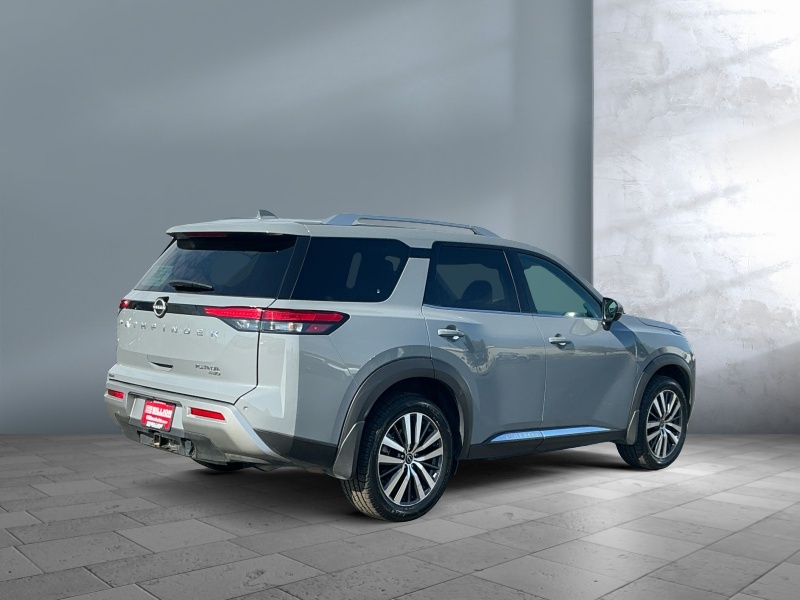 2022 Nissan Pathfinder