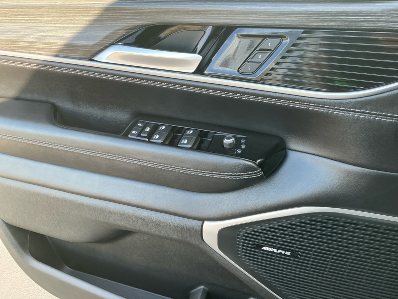 2023 Jeep Wagoneer L