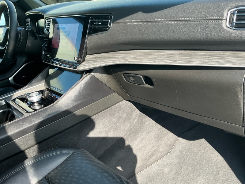 2023 Jeep Wagoneer L