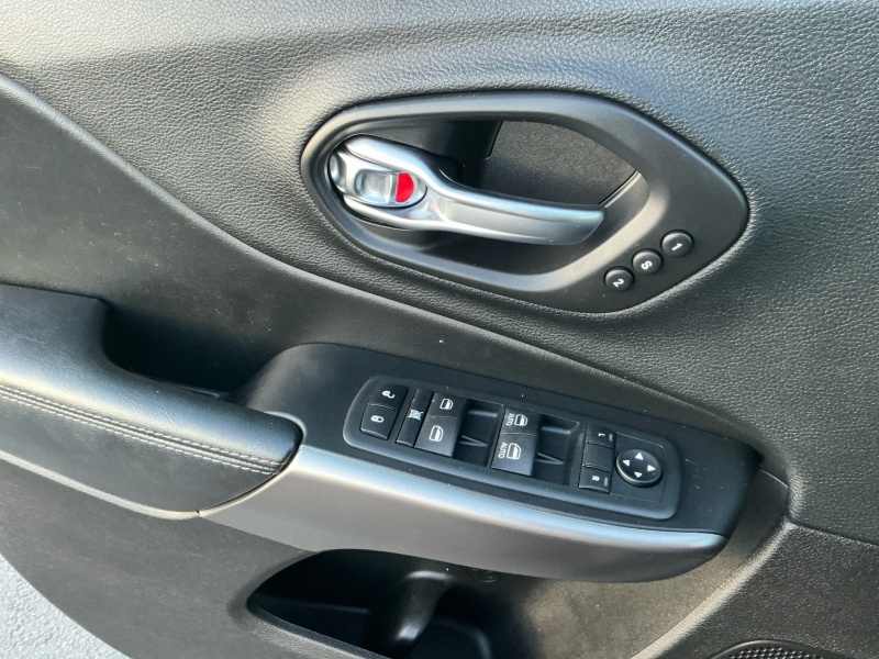 2020 Jeep Cherokee